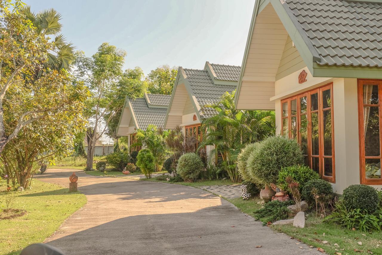 Thaisomboon Bighome Resort Sukhothai Exterior photo