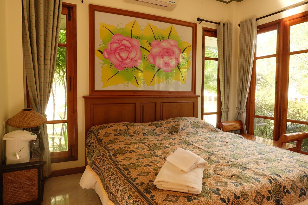 Thaisomboon Bighome Resort Sukhothai Room photo