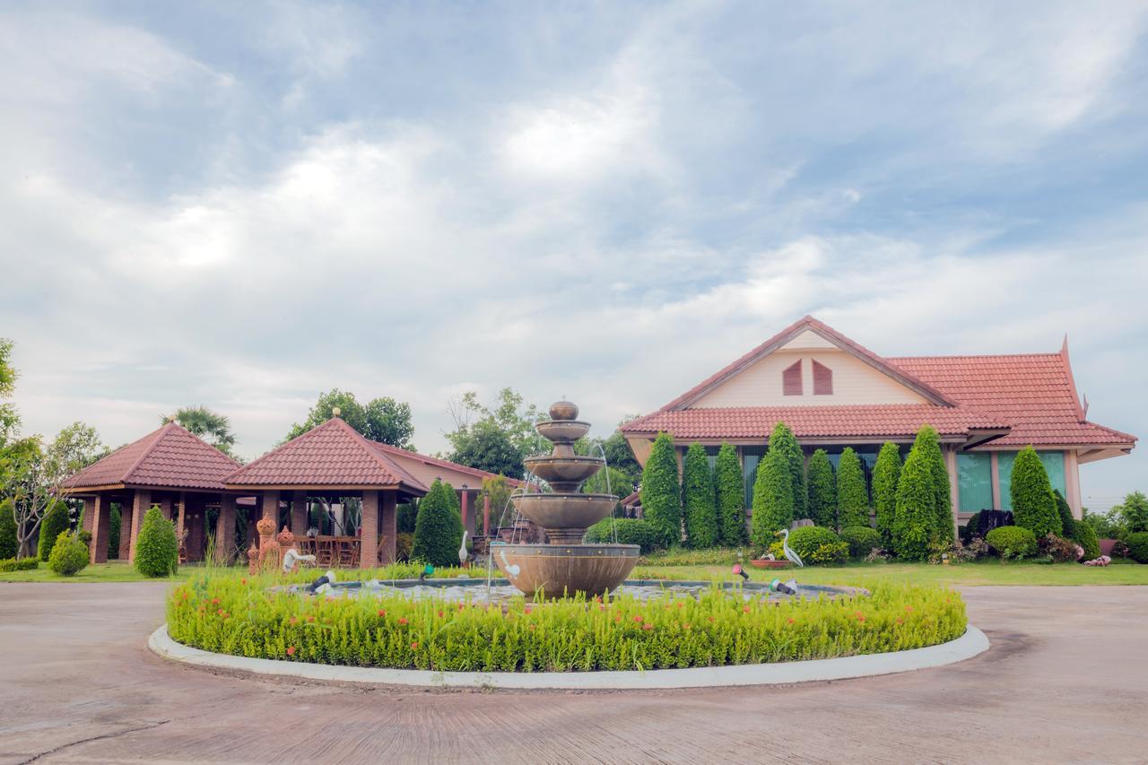 Thaisomboon Bighome Resort Sukhothai Exterior photo