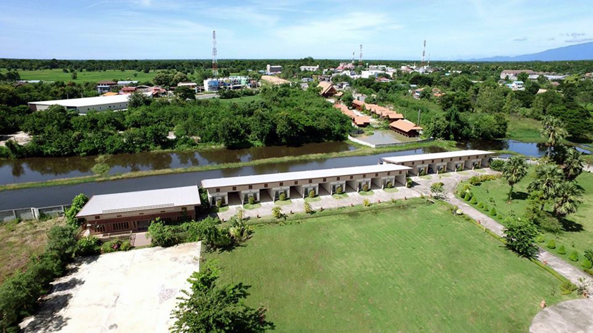 Thaisomboon Bighome Resort Sukhothai Exterior photo